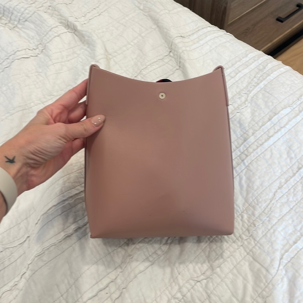 Small shoulder bag